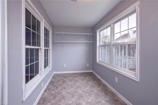 102 Penny LN, Yorktown, VA 23692