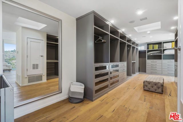 9716 Oak Pass Road, Beverly Hills, CA 90210