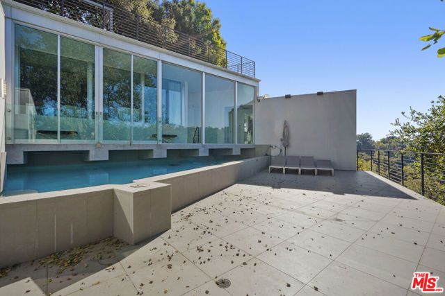 9716 Oak Pass Road, Beverly Hills, CA 90210