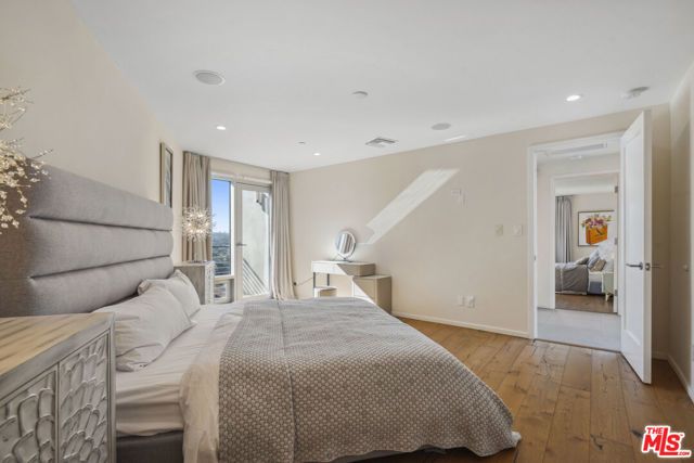 9716 Oak Pass Road, Beverly Hills, CA 90210