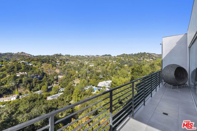 9716 Oak Pass Road, Beverly Hills, CA 90210