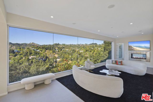 9716 Oak Pass Road, Beverly Hills, CA 90210