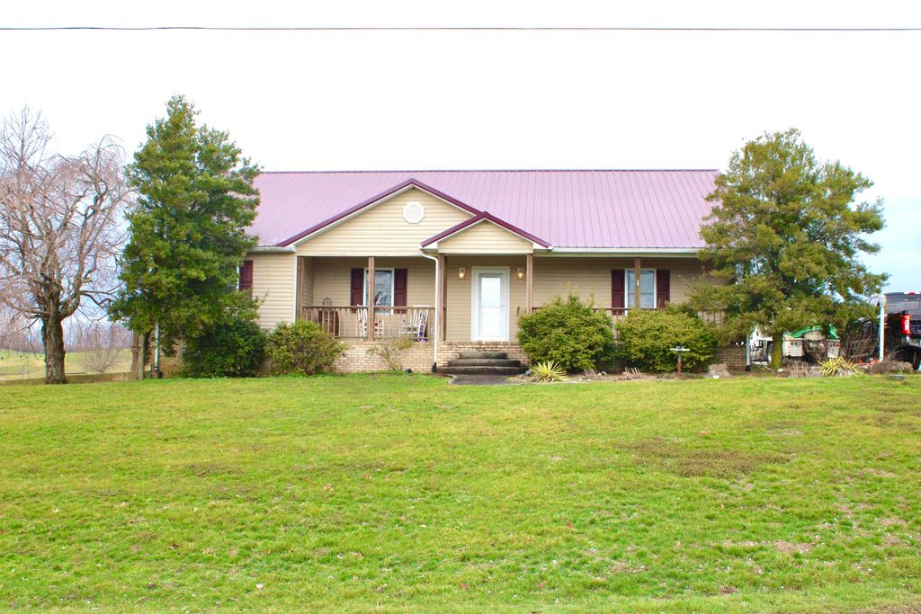 714 Cassidy Pike, Ewing, KY 41039