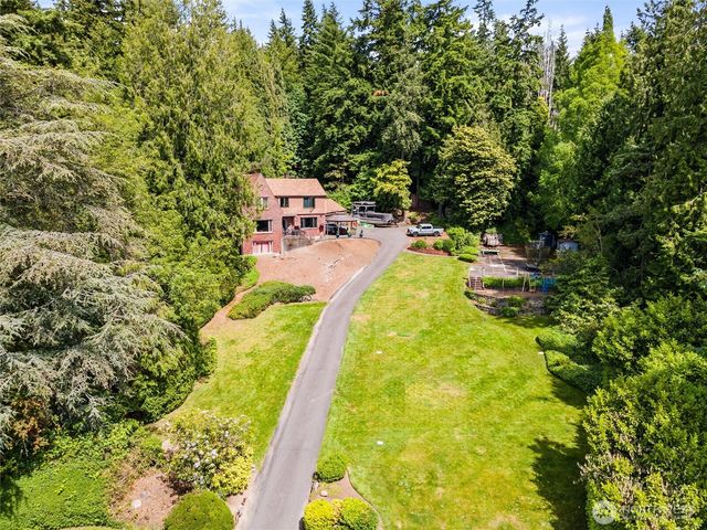 13117 Holmes Point Drive NE, Kirkland, WA 98034
