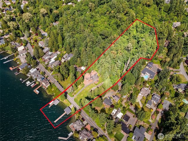 13117 Holmes Point Drive NE, Kirkland, WA 98034