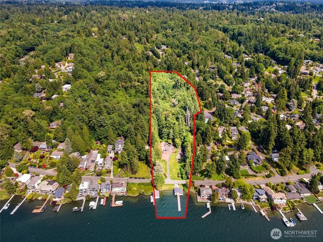 13117 Holmes Point Drive NE, Kirkland, WA 98034
