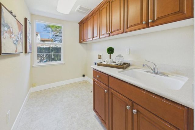 7656 Hackett Drive, Gilroy, CA 95020