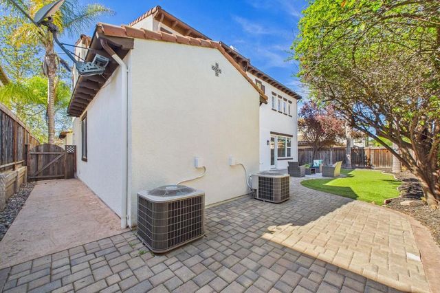 7656 Hackett Drive, Gilroy, CA 95020