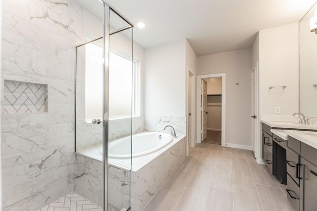 1735 Rustling Creek Drive, Missouri City, TX 77459