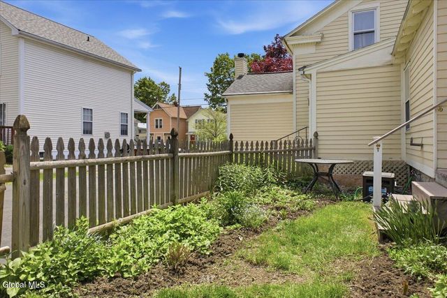 27 Marvin Street, Saratoga Springs, NY 12866