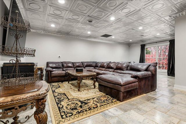 189 Oakwood Drive, London, KY 40744