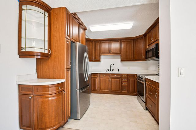 2601 Kenzie Terrace 217, Saint Anthony, MN 55418