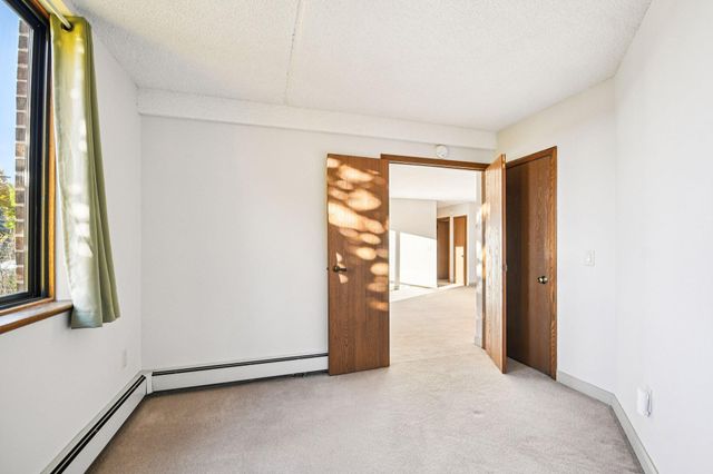 2601 Kenzie Terrace 217, Saint Anthony, MN 55418