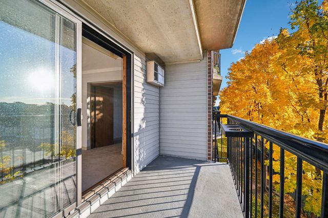 2601 Kenzie Terrace 217, Saint Anthony, MN 55418