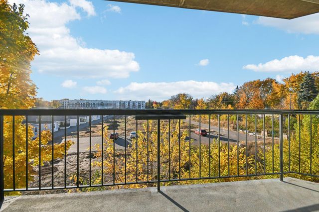 2601 Kenzie Terrace 217, Saint Anthony, MN 55418