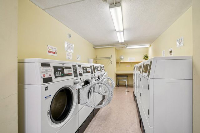 2601 Kenzie Terrace 217, Saint Anthony, MN 55418