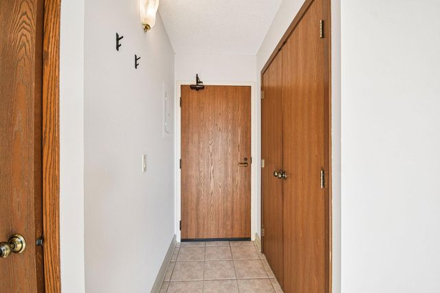 2601 Kenzie Terrace 217, Saint Anthony, MN 55418