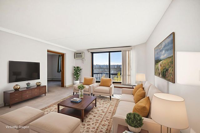 2601 Kenzie Terrace 217, Saint Anthony, MN 55418