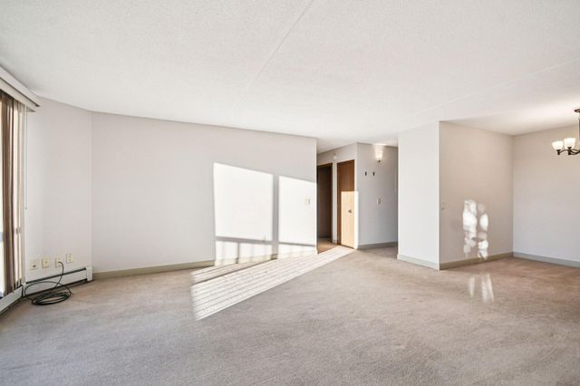 2601 Kenzie Terrace 217, Saint Anthony, MN 55418