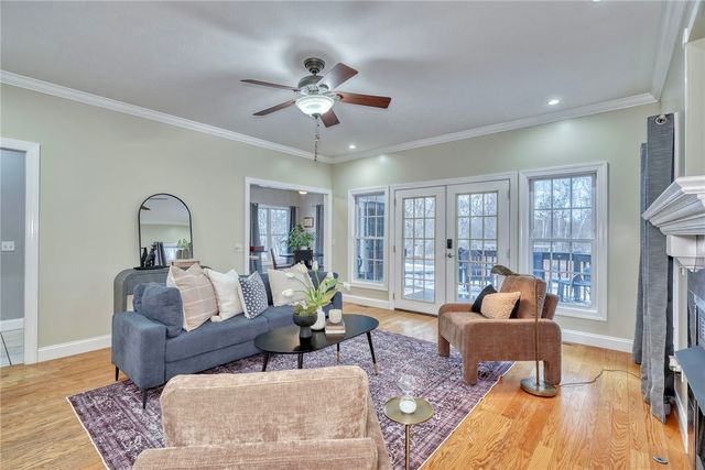 1272 State Road, Webster, NY 14580