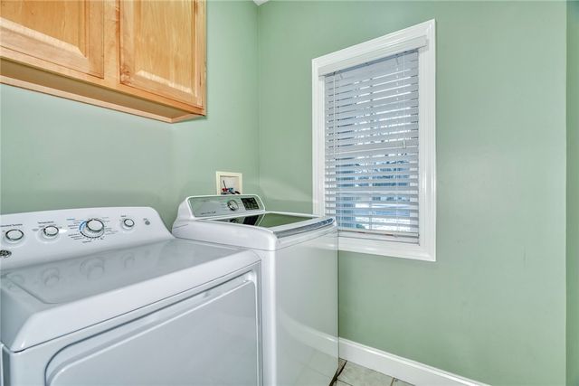 1272 State Road, Webster, NY 14580