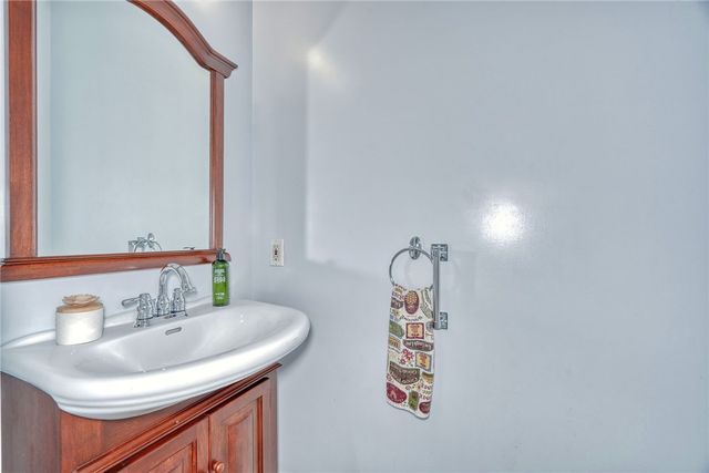 1272 State Road, Webster, NY 14580