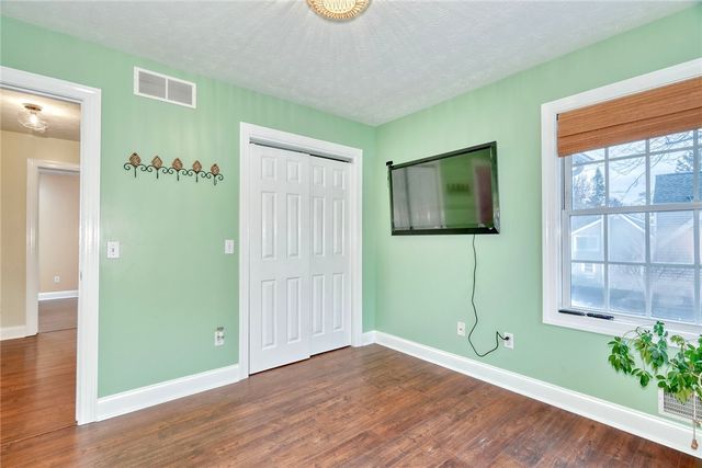 1272 State Road, Webster, NY 14580