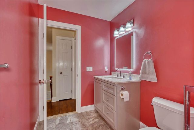 1272 State Road, Webster, NY 14580