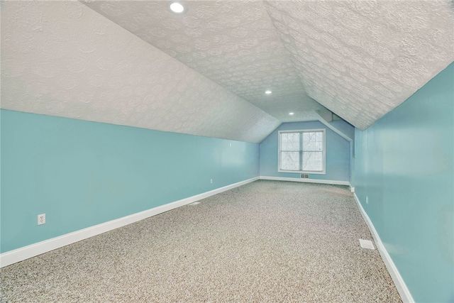 1272 State Road, Webster, NY 14580