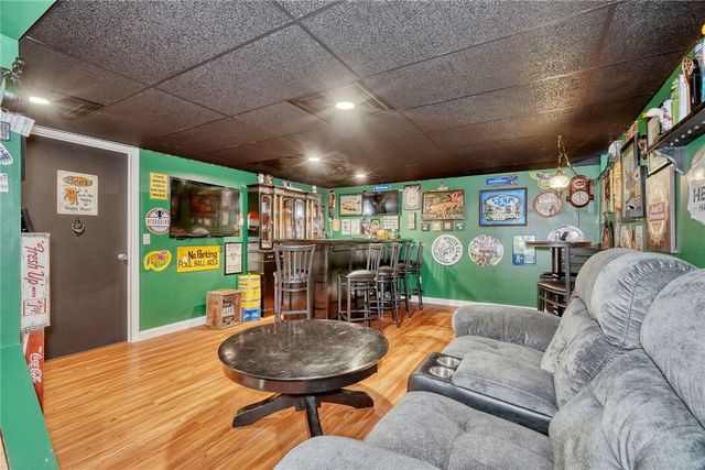 1272 State Road, Webster, NY 14580