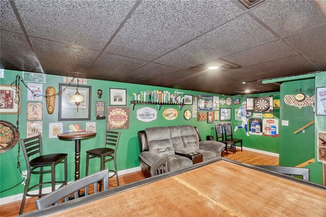 1272 State Road, Webster, NY 14580