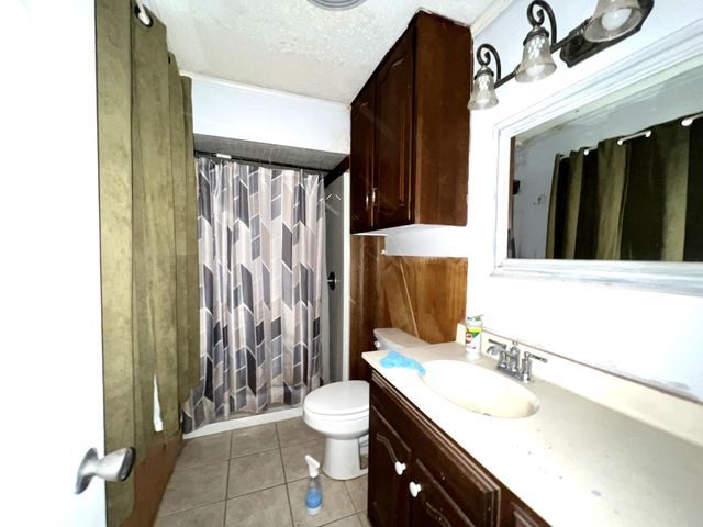 7807 Vernon Avenue, Lubbock, TX 79423