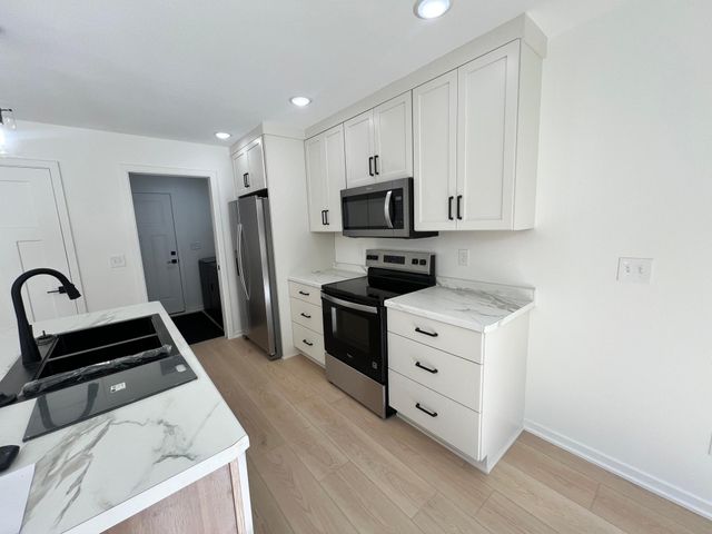 1426 Sunrise Avenue SE, Rochester, MN 55904