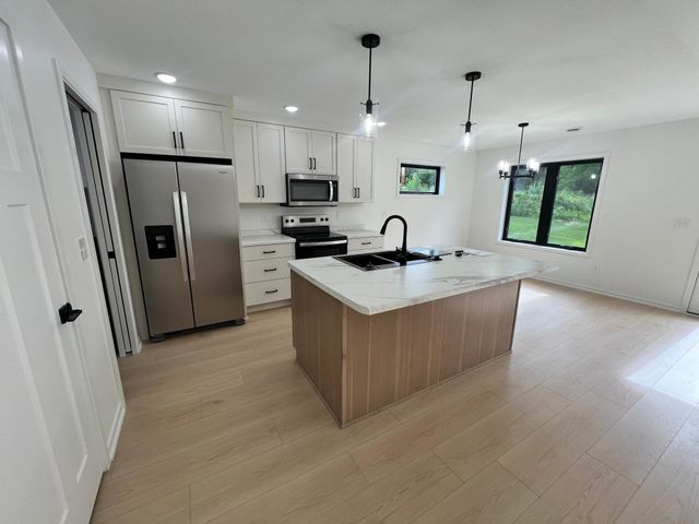 1426 Sunrise Avenue SE, Rochester, MN 55904