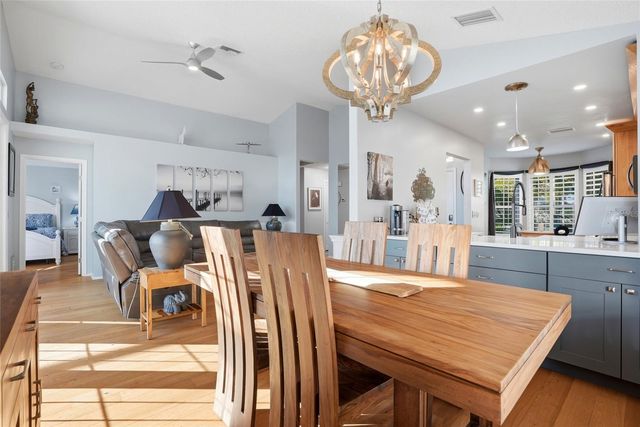 732 LIGHTHOUSE DRIVE, Tarpon Springs, FL 34689