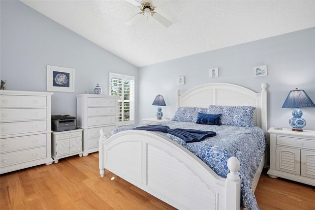 732 LIGHTHOUSE DRIVE, Tarpon Springs, FL 34689