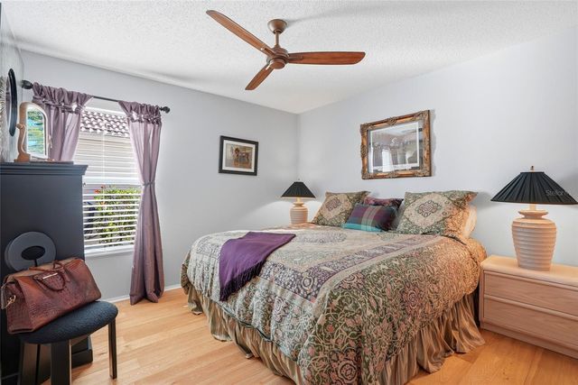 732 LIGHTHOUSE DRIVE, Tarpon Springs, FL 34689