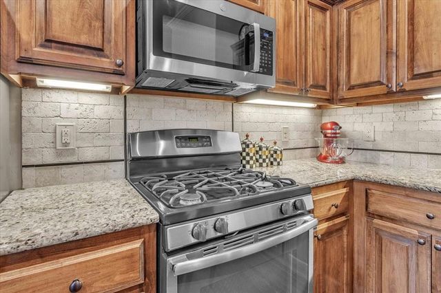 15925 POSITANO Drive, Edmond, OK 73013