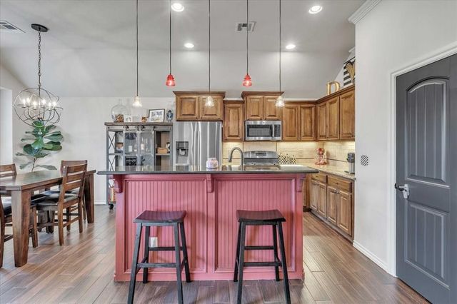 15925 POSITANO Drive, Edmond, OK 73013