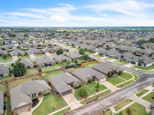 15925 POSITANO Drive, Edmond, OK 73013