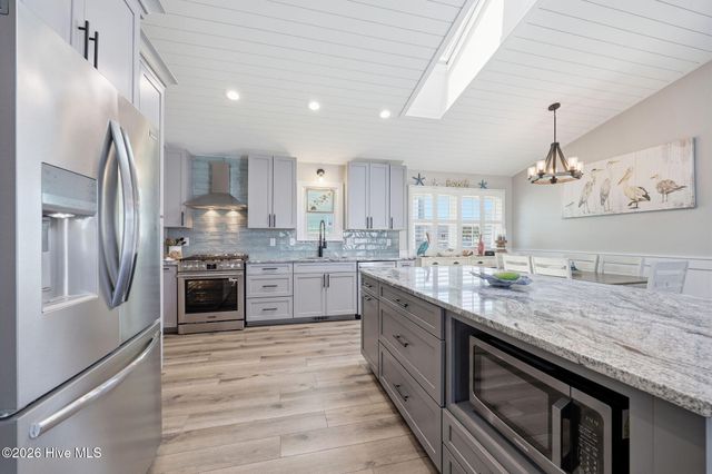 1023 1st Street, Holly Ridge, NC 28445