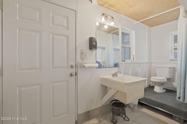 1023 1st Street, Holly Ridge, NC 28445