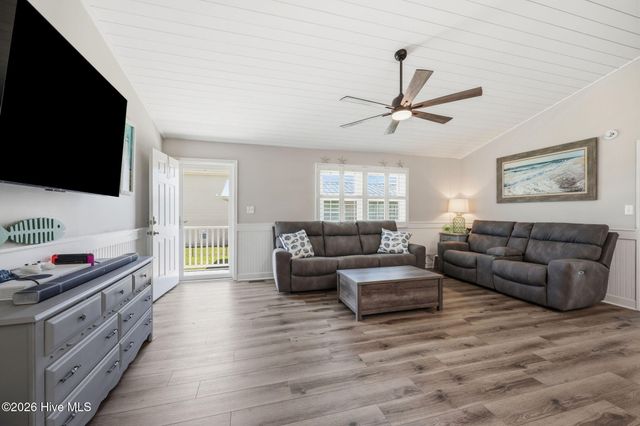 1023 1st Street, Holly Ridge, NC 28445