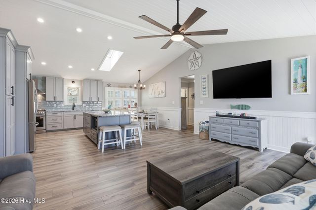 1023 1st Street, Holly Ridge, NC 28445
