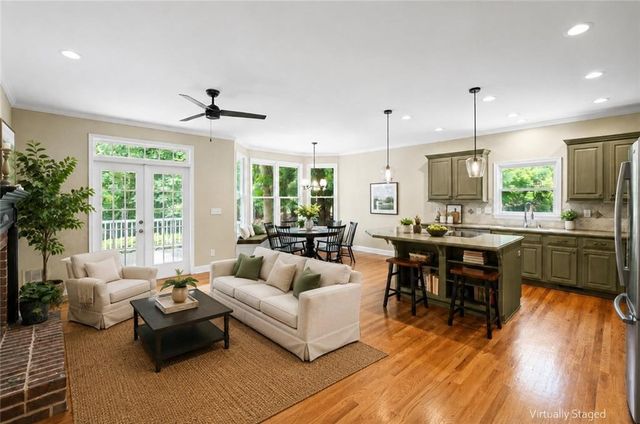 707 Inverness Way, Canton, GA 30115
