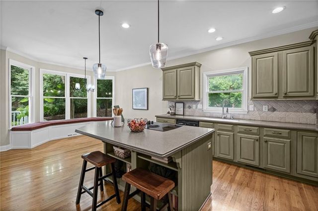 707 Inverness Way, Canton, GA 30115