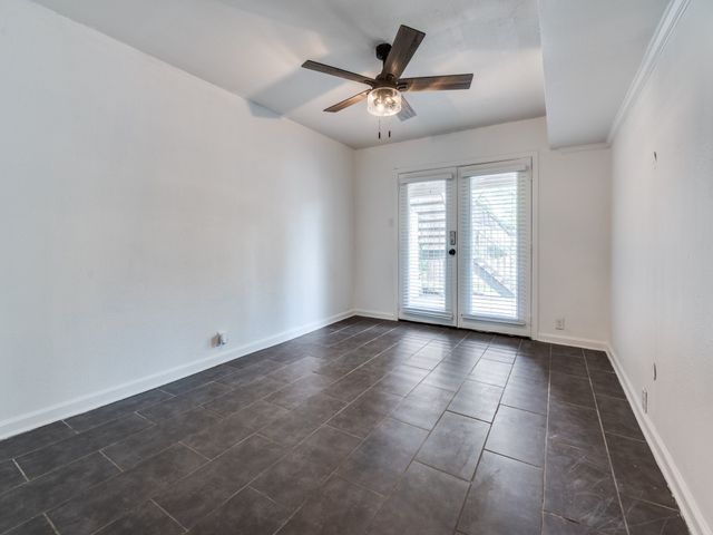 5234 Fleetwood Oaks Avenue 120, Dallas, TX 75235