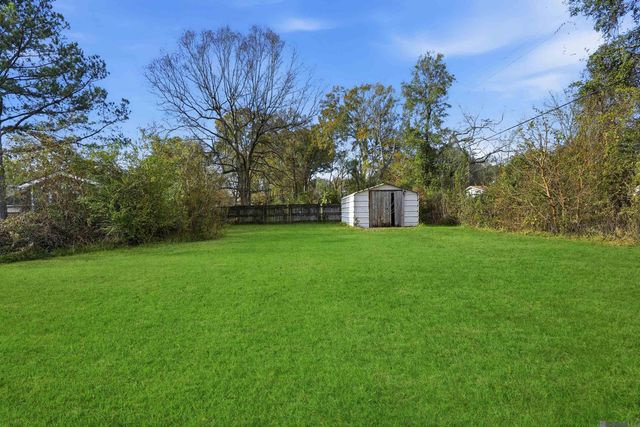 10225 Blackwater Rd, Baker, LA 70714