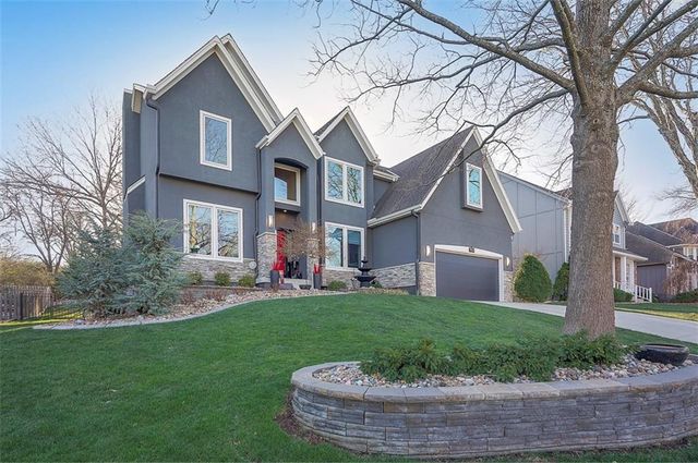 11541 S Brentwood Street, Olathe, KS 66061
