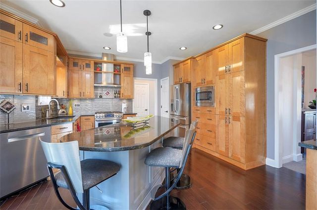 11541 S Brentwood Street, Olathe, KS 66061